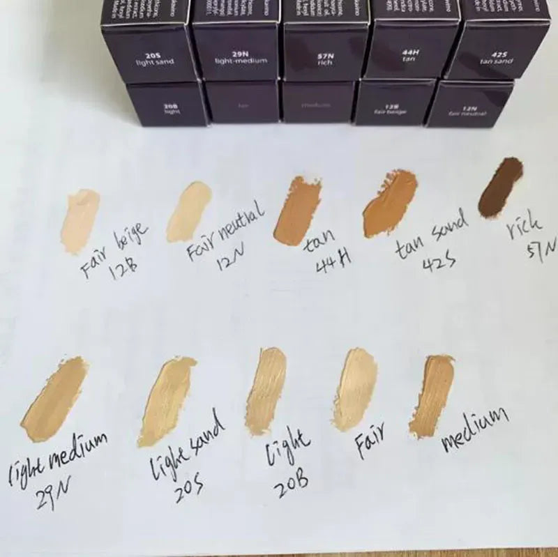 Liquid concealer and contour cream in cosmetic container