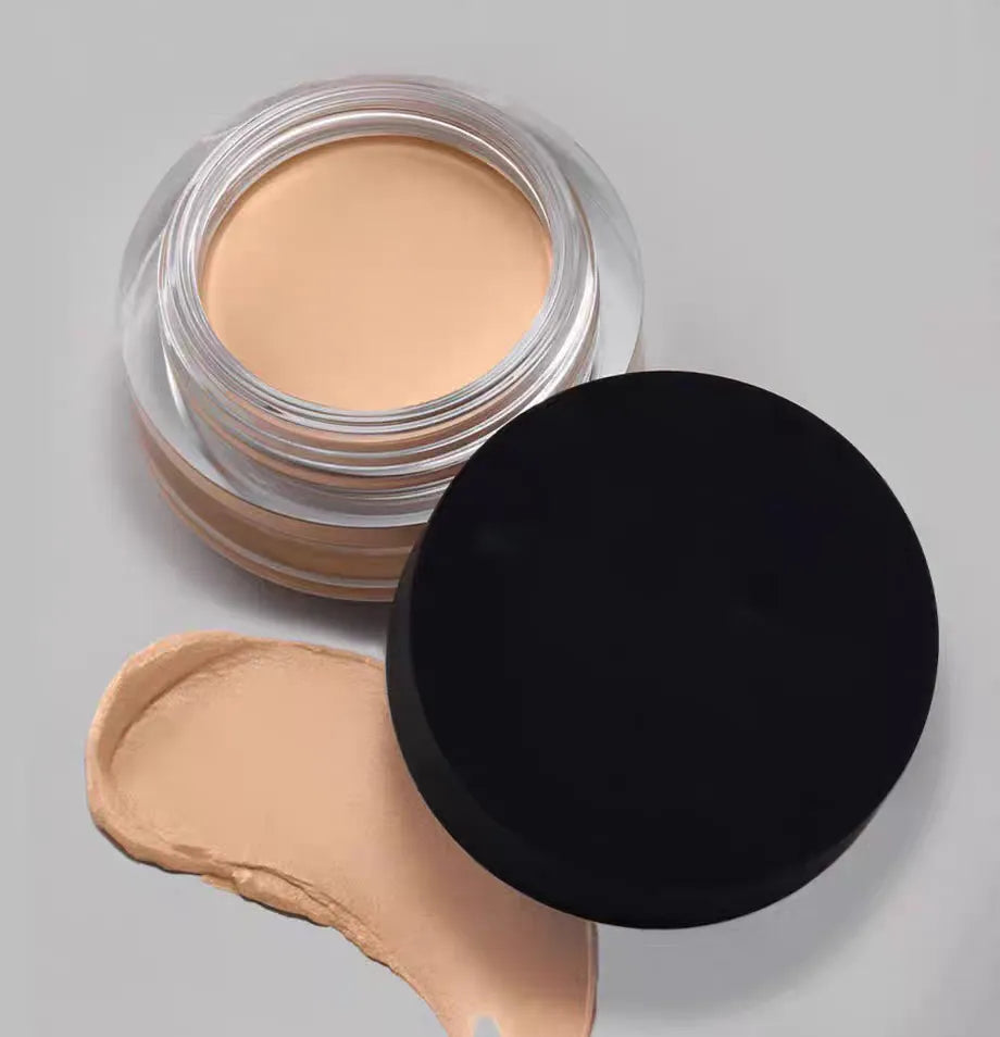 Liquid concealer tube with matte finish packaging
