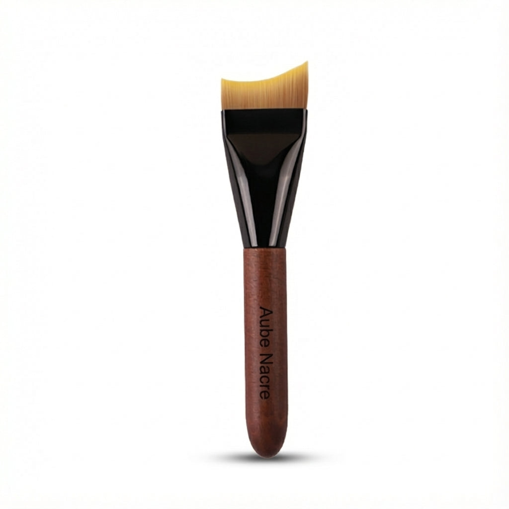 Pinceau fond de teint croissant Aube Nacre