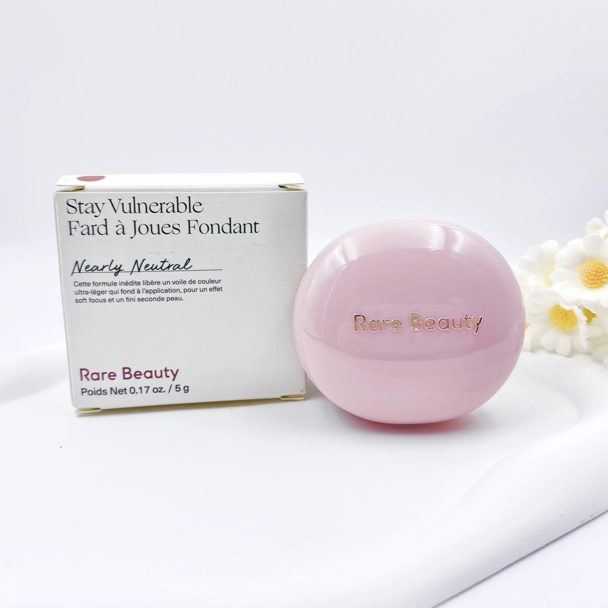 Glossy lip and cheek blusher compact in mauve apricot berry tones