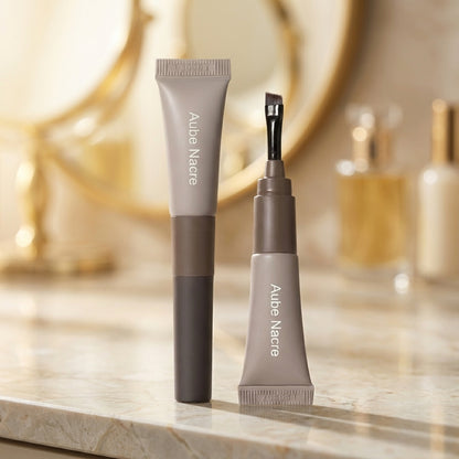 Produit de maquillage double usage pour sourcils et eyeliner