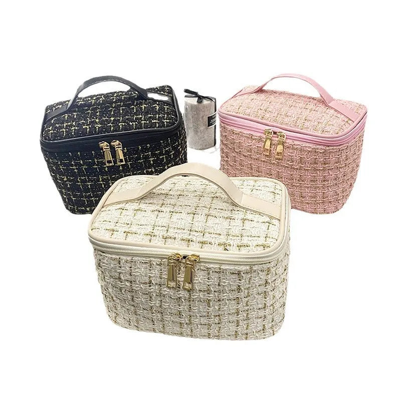 Waterproof cosmetic organizer pouch with zipper closure