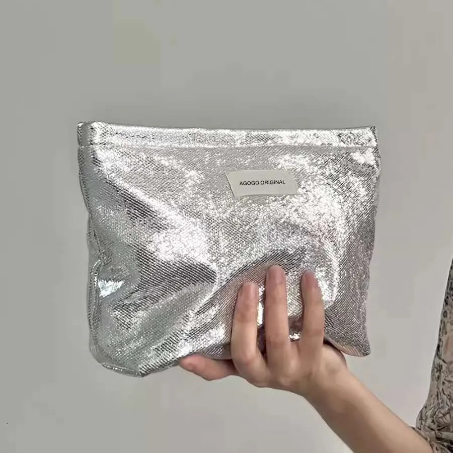Handheld toiletry bag with large capacity interior
