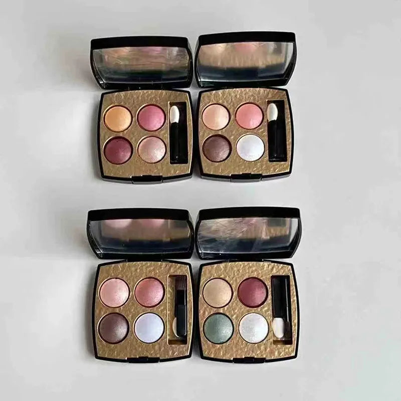 Compact quadra eyeshadow palette with four color pans