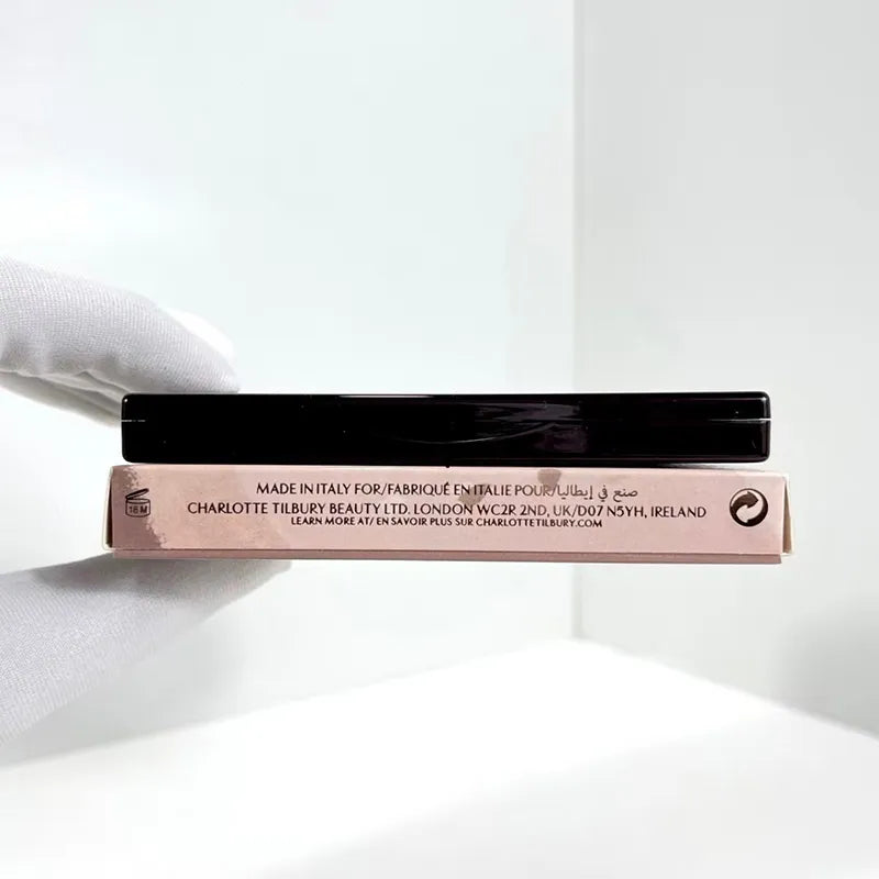 Six-color eyeshadow palette with matte and shimmer shades