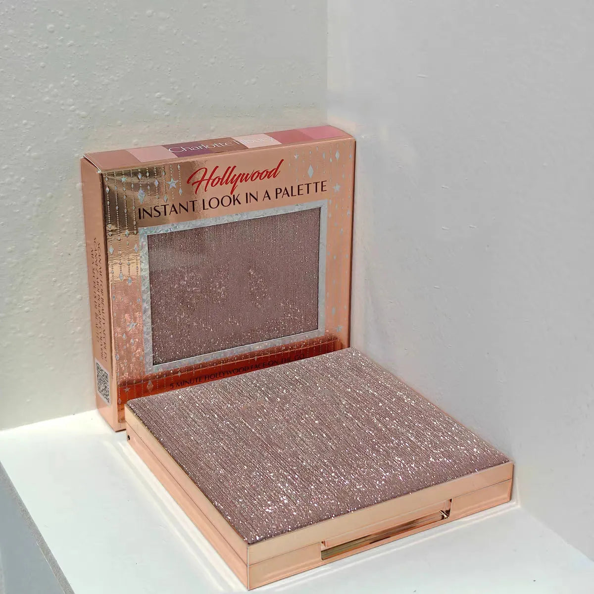 22g eyeshadow blush highlighter palette with matte finish