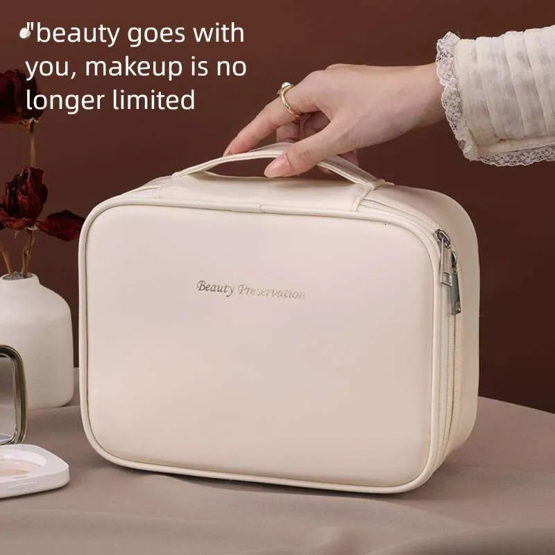 Closed makeup bag with secure zipper and ergonomic handle design