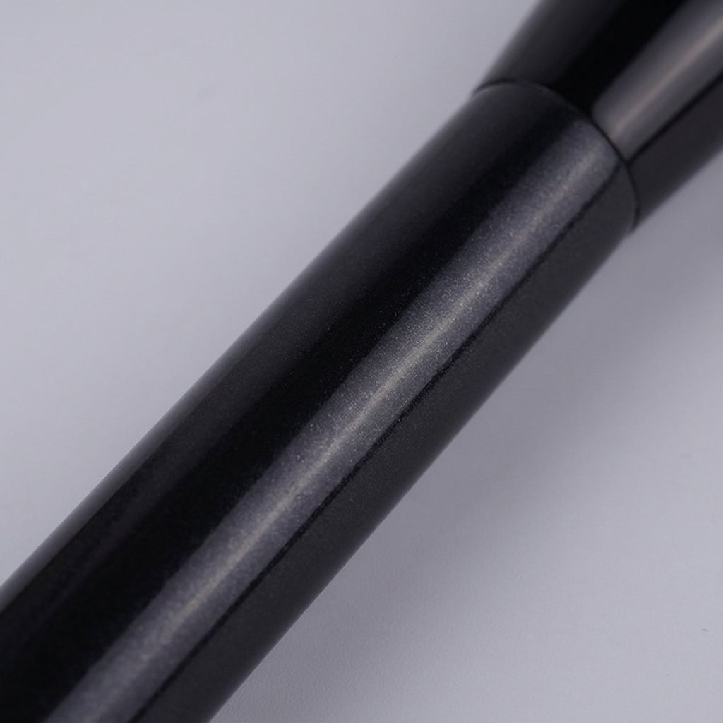 Pinceau contour Wave utilisé pour sculpter la joue