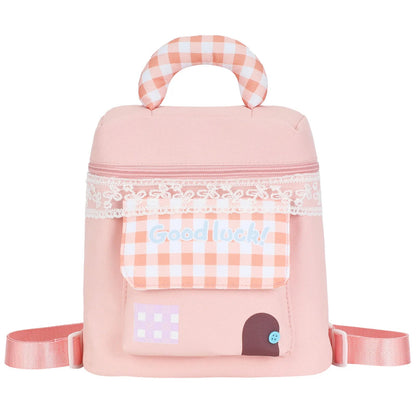 Side profile of the waterproof cosmetic storage bag